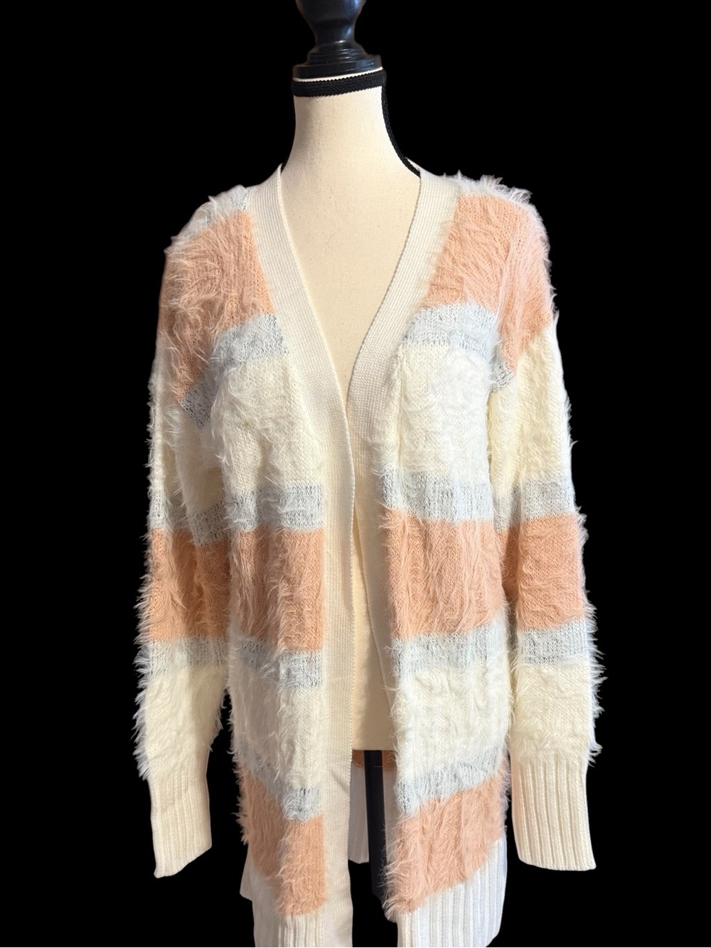 Venus pink white gray eyelash cardigan NWT cozy cottage